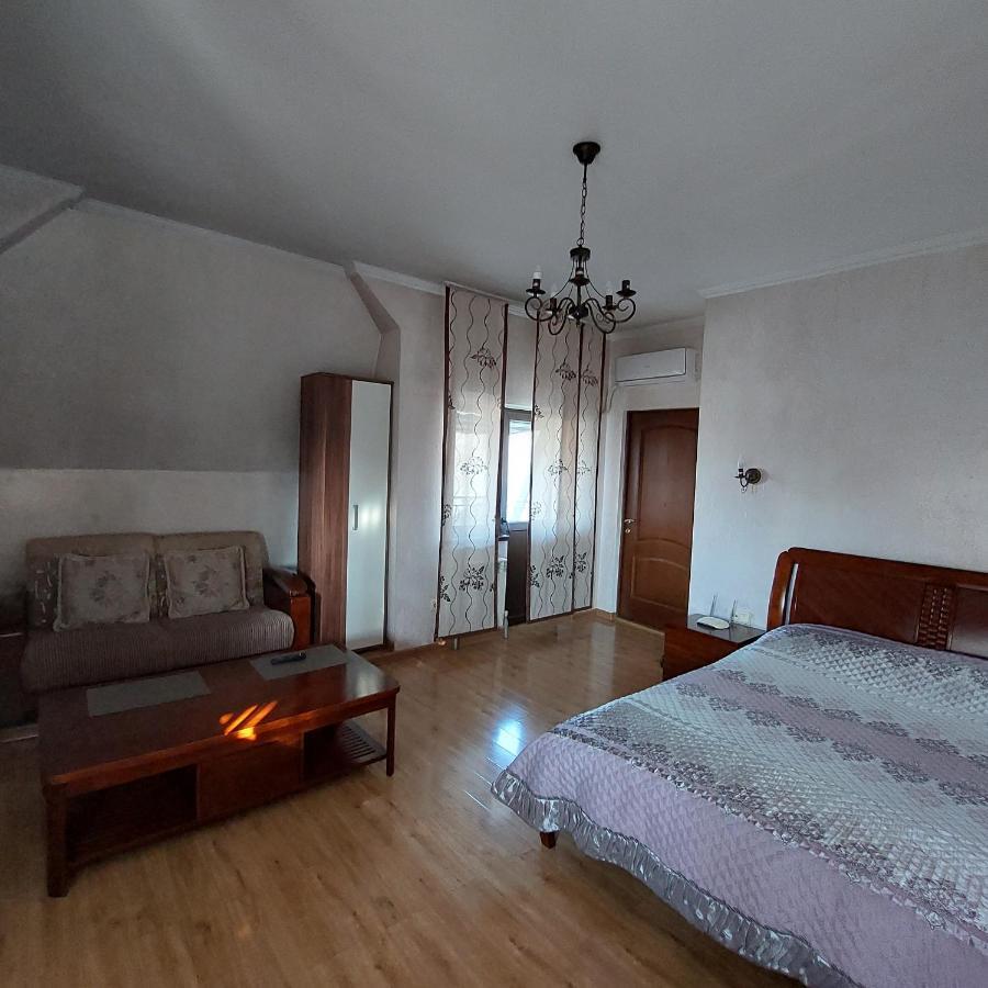 Little Shangri-La Almaty Extérieur photo